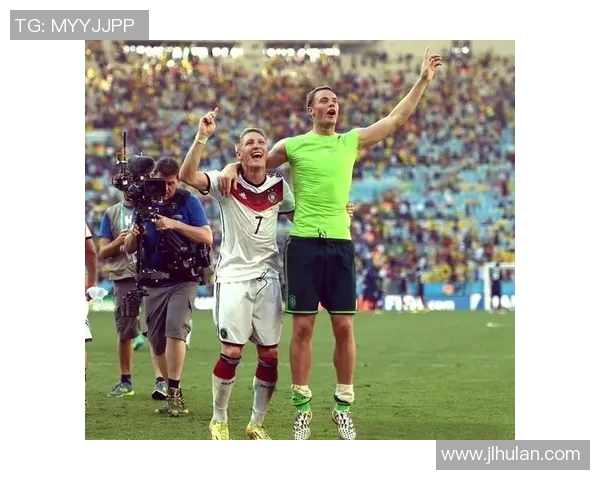 德国足球传奇人物盘点:那些改变历史的明星球员与他们的辉煌成就 德国足球传奇人物盘点:那些改变历史的明星球员与他们的辉煌成就