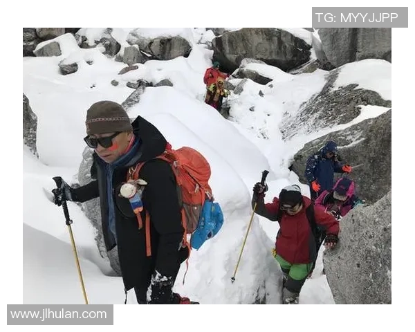 羽毛球场上的追梦旅程：吴伟的深度对话与人生哲学